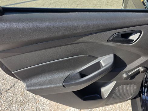 Used 2016 Ford Focus S FWD image 27