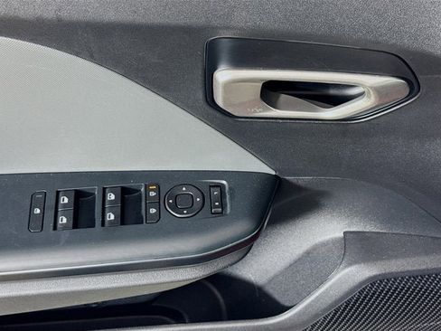 Used 2025 Kia K4 FWD image 17