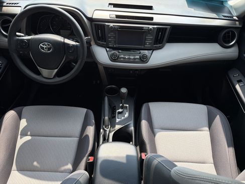 Used 2015 Toyota RAV4 XLE FWD image 10