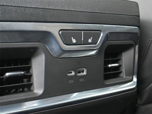 Used 2024 Chevrolet Silverado 1500 High Country image 25