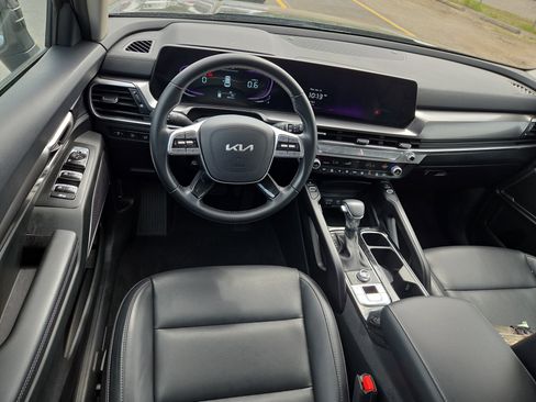 Used 2025 Kia Telluride S image 8