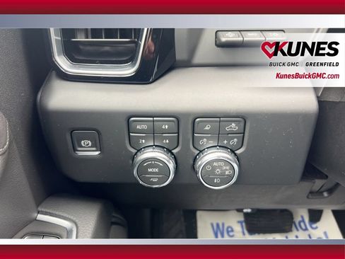 New 2026 GMC Sierra 2500 Denali w/ Denali Reserve Package AWD/4WD image 24