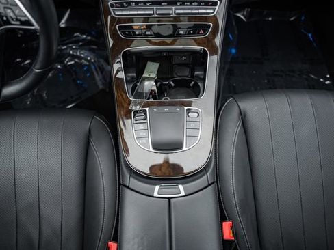 Used 2023 Mercedes-Benz E 350 4MATIC Sedan image 26