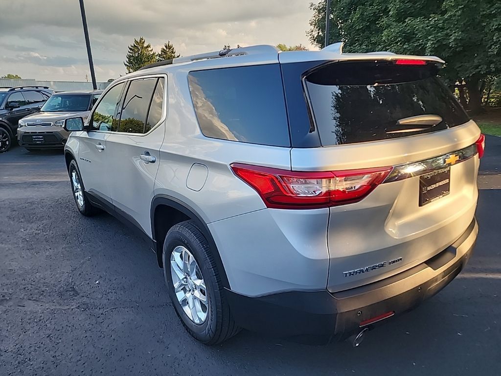 Used 2018 Chevrolet Traverse LT AWD/4WD image 7
