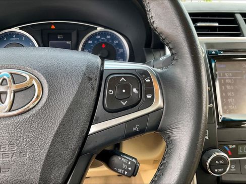 Used 2015 Toyota Camry XLE FWD image 23