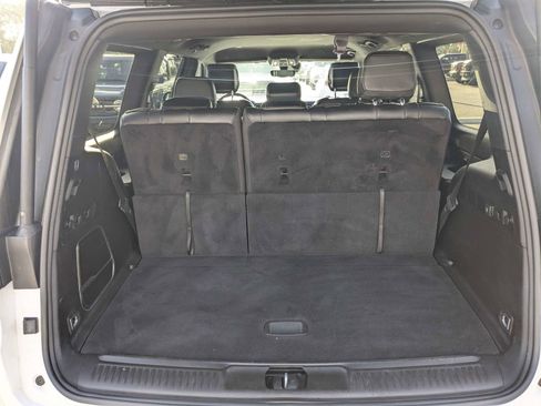 Used 2023 Jeep Wagoneer 4WD w/ Convenience Group I image 13