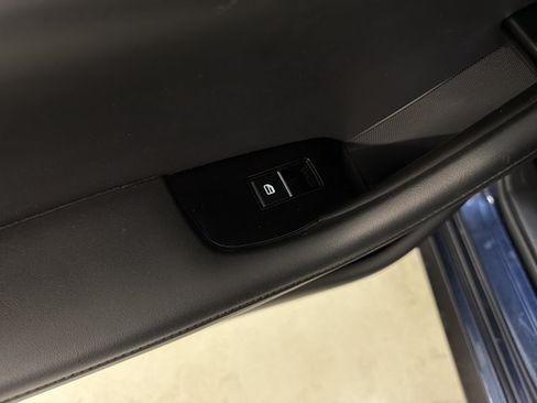 Used 2019 MAZDA MAZDA3 Hatchback FWD image 25