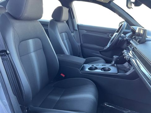 Used 2023 Honda Civic Sport image 15