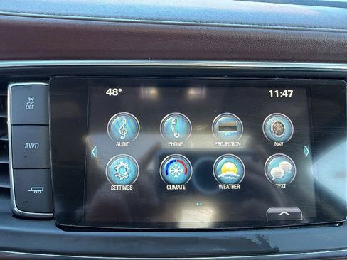 Used 2018 Buick Enclave Avenir w/ Avenir Technology Package image 25