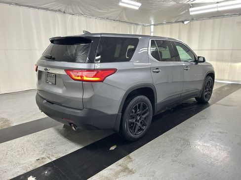 Used 2020 Chevrolet Traverse LS w/ LPO, Black Accent Package AWD/4WD image 2