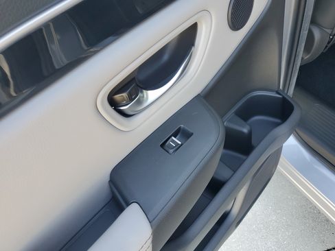 Used 2024 Honda Pilot EX-L image 16