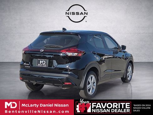 Used 2025 Nissan Kicks Play S FWD image 5
