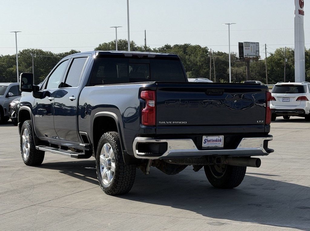 Used 2020 Chevrolet Silverado 2500 LTZ w/ LTZ Premium Package AWD/4WD image 23