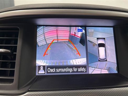 Used 2018 Nissan Pathfinder SL w/ SL Premium Package image 22