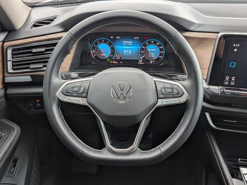 Used 2025 Volkswagen Atlas SE w/ Black Wheel Package AWD/4WD image 24