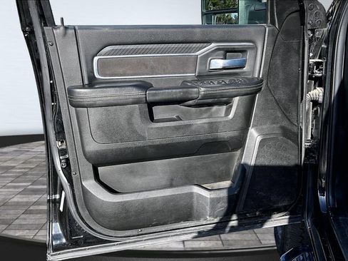 Used 2025 RAM 2500 Big Horn AWD/4WD image 13