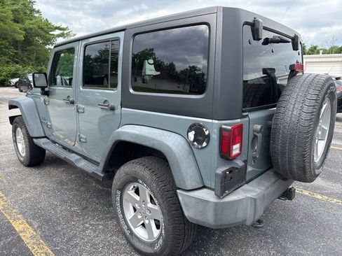 Used 2015 Jeep Wrangler Unlimited Sport w/ Quick Order Package 24S AWD/4WD image 4