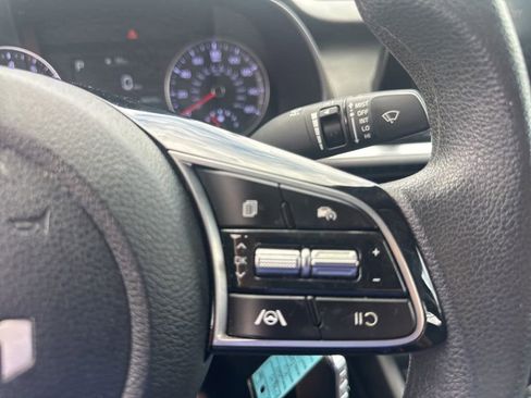 Certified 2023 Kia Forte LXS FWD image 20