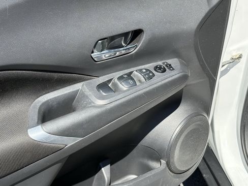 Used 2022 Nissan Kicks SV FWD image 23