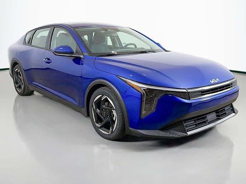 Used 2025 Kia K4 EX FWD image 2