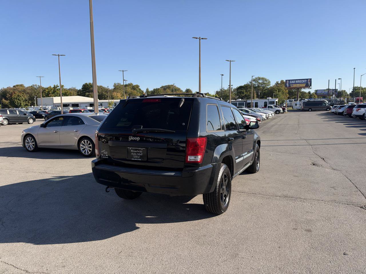 Used 2007 Jeep Grand Cherokee Laredo AWD/4WD image 3
