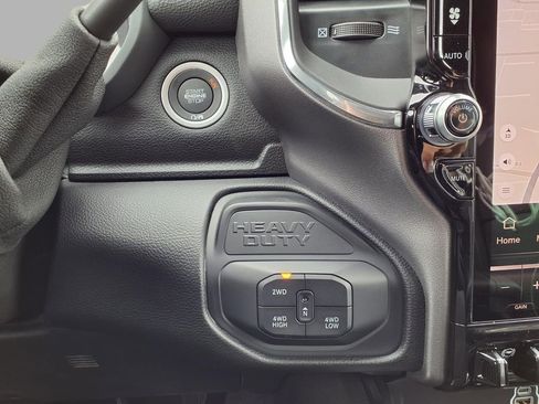 New 2026 RAM 2500 Laramie AWD/4WD image 8