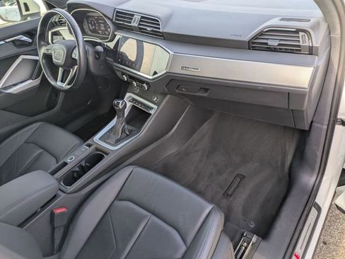 Used 2023 Audi Q3 2.0T Premium image 19