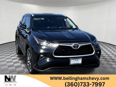 Used 2024 Toyota Highlander XLE