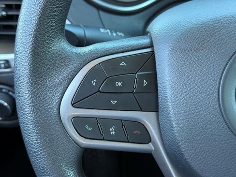 Used 2021 Jeep Cherokee Latitude image 29