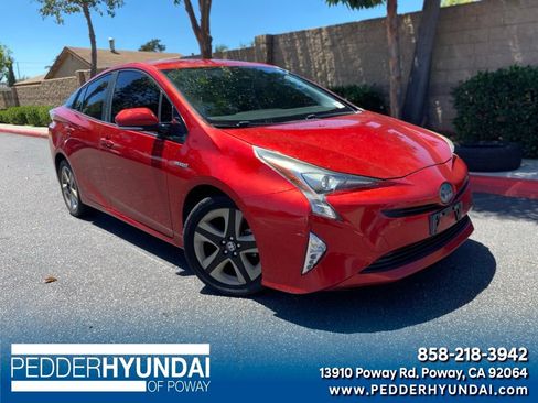 Used 2016 Toyota Prius Four Touring FWD image 1