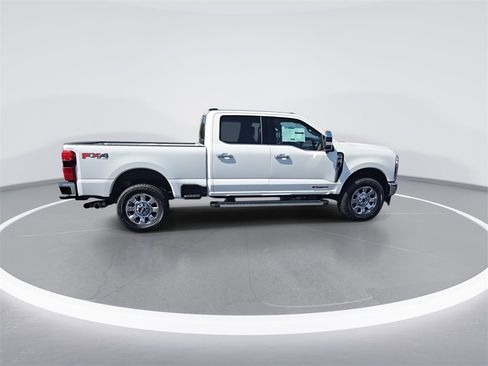 New 2026 Ford F250 Lariat w/ Chrome Package image 9