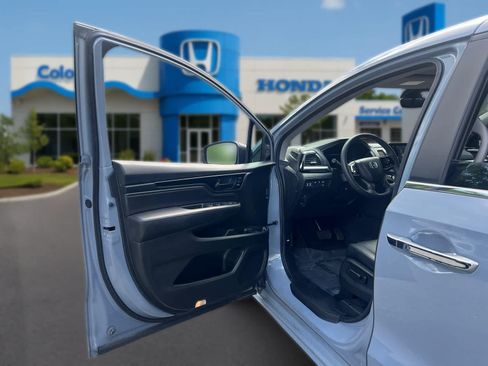 Used 2024 Honda Odyssey Touring image 15