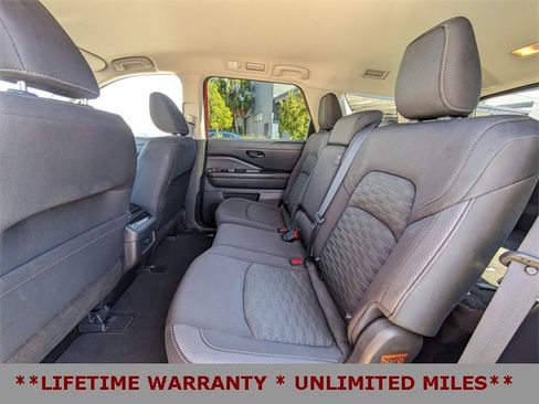 Used 2023 Nissan Pathfinder SV w/ Black Appearance Package image 14