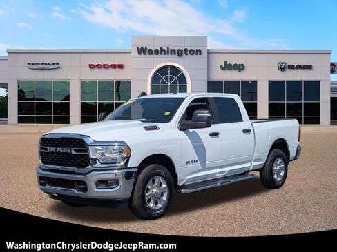 Used 2024 RAM 2500 Big Horn RWD image 1