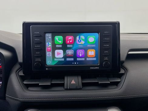 Used 2020 Toyota RAV4 LE image 13