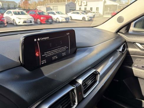 Used 2019 MAZDA CX-5 Touring image 12