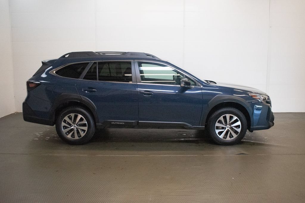 Certified 2024 Subaru Outback Premium AWD/4WD image 3