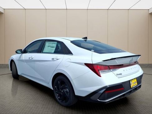 New 2026 Hyundai Elantra SEL Sport FWD image 7