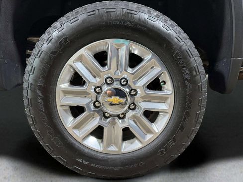 Used 2024 Chevrolet Silverado 2500 High Country w/ High Country Premium Package image 25