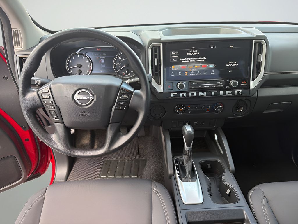 Certified 2025 Nissan Frontier SV RWD image 21