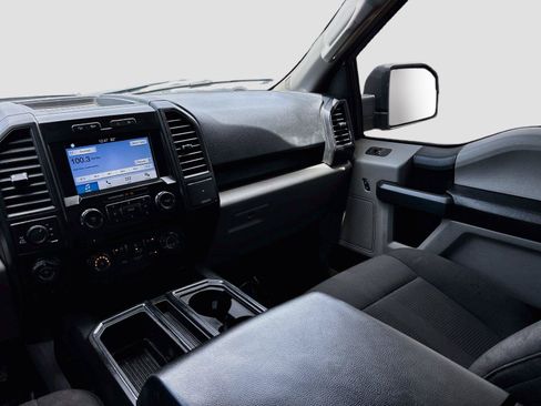 Used 2017 Ford F150 XL w/ Equipment Group 101A Mid AWD/4WD image 21