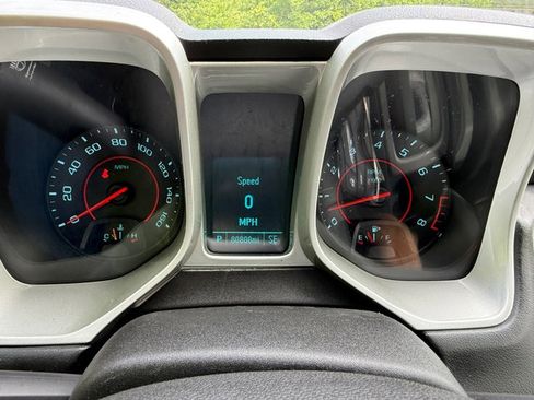 Used 2015 Chevrolet Camaro LT RWD image 26