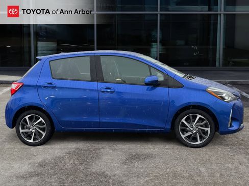 Used 2018 Toyota Yaris SE image 11