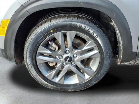 Used 2023 Kia Seltos LX image 10