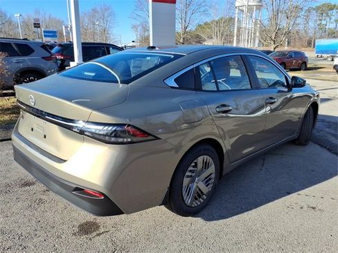 New 2026 Nissan Sentra SV image 3