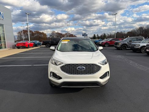 Certified 2024 Ford Edge SEL w/ Convenience Package image 3