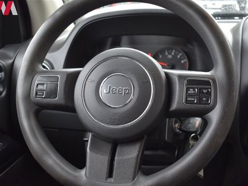 Used 2012 Jeep Compass Sport FWD image 13