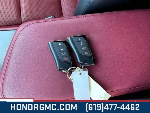 Used 2025 Lexus NX 250 FWD w/ Premium Package image 38