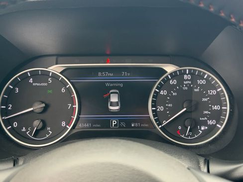 Certified 2024 Nissan Sentra SR FWD image 29