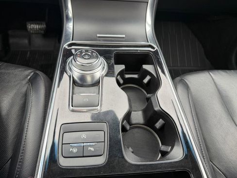 Used 2019 Ford Edge Titanium w/ Equipment Group 301A image 27